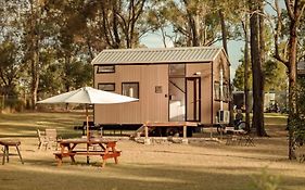 5 Acre Retreat Jimboomba Loft By Tiny Away